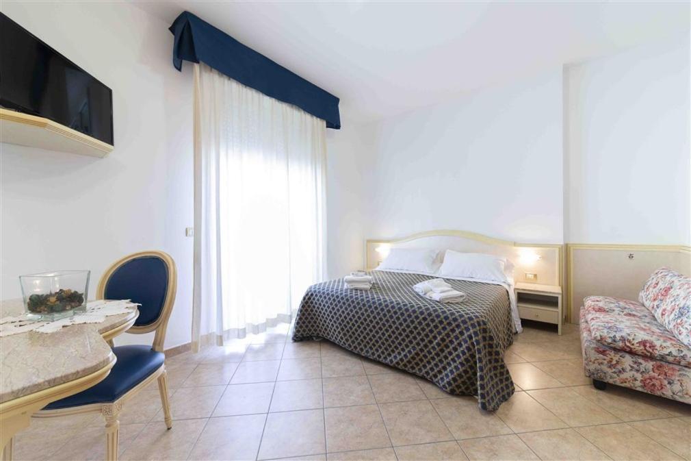 Residenza Melucci Rimini Exterior foto