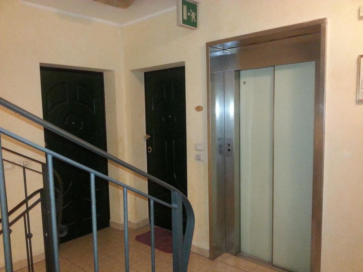 Residenza Melucci Rimini Exterior foto