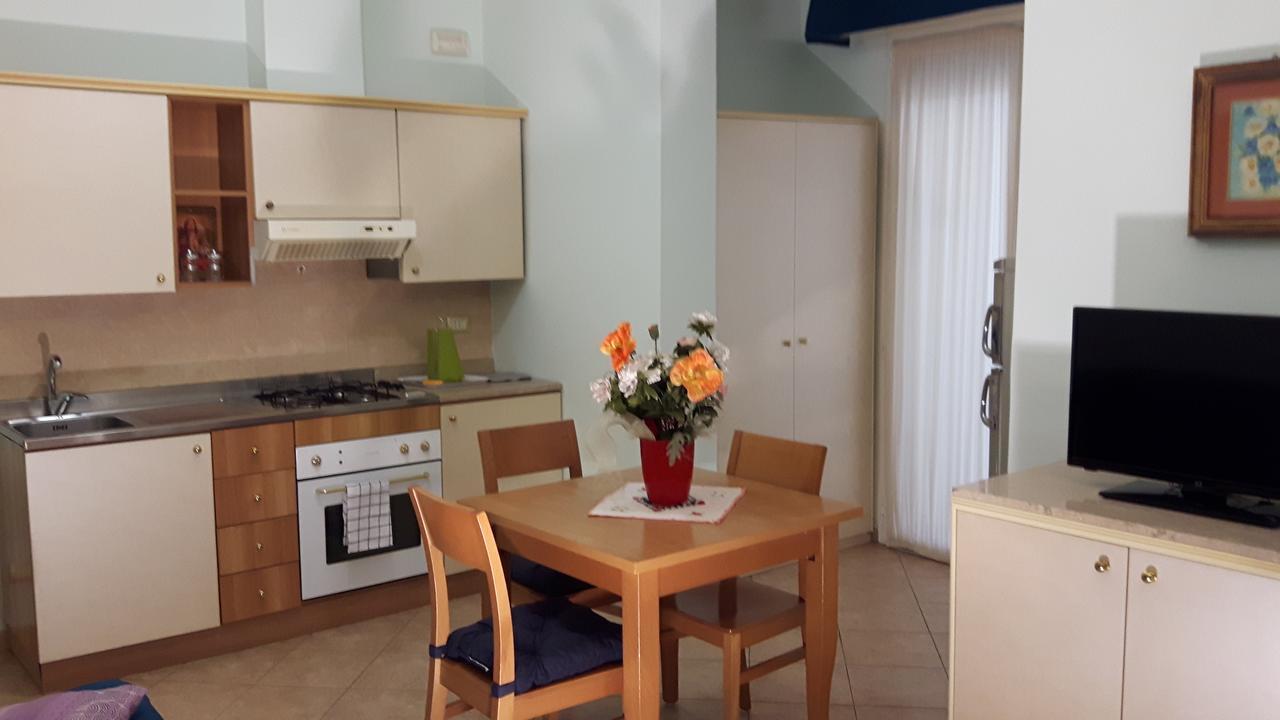 Residenza Melucci Rimini Exterior foto
